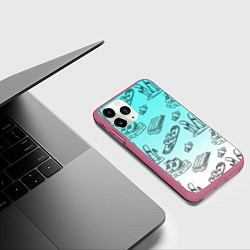 Чехол iPhone 11 Pro матовый Перезимуем, цвет: 3D-малиновый — фото 2