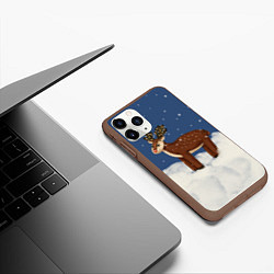 Чехол iPhone 11 Pro матовый Олень Рудольф снежной ночью, цвет: 3D-коричневый — фото 2