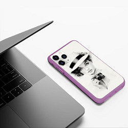 Чехол iPhone 11 Pro матовый Милая девушка с ретро камерой, цвет: 3D-фиолетовый — фото 2