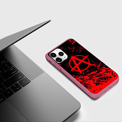 Чехол iPhone 11 Pro матовый Анархия красные абстрактные краски, цвет: 3D-малиновый — фото 2