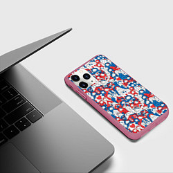 Чехол iPhone 11 Pro матовый Русские матрешки, цвет: 3D-малиновый — фото 2