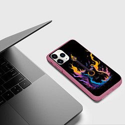 Чехол iPhone 11 Pro матовый Гитара в неоновом огне, цвет: 3D-малиновый — фото 2