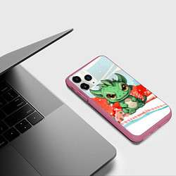 Чехол iPhone 11 Pro матовый Зеленый маленький дракон, цвет: 3D-малиновый — фото 2