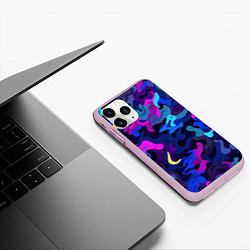 Чехол iPhone 11 Pro матовый Яркие разноцветные пятна в виде камуфляжа, цвет: 3D-розовый — фото 2