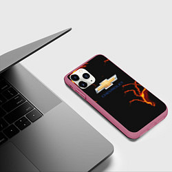 Чехол iPhone 11 Pro матовый Chevrolet лого шторм, цвет: 3D-малиновый — фото 2