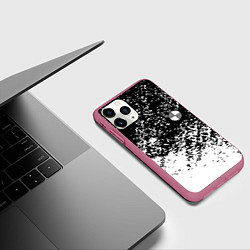 Чехол iPhone 11 Pro матовый BMW краски текстура, цвет: 3D-малиновый — фото 2