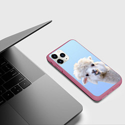 Чехол iPhone 11 Pro матовый Голова белой ламы, цвет: 3D-малиновый — фото 2