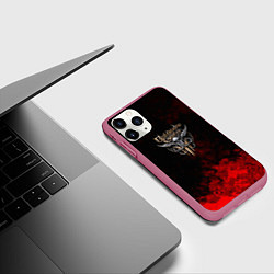 Чехол iPhone 11 Pro матовый Baldurs Gate краски текстура, цвет: 3D-малиновый — фото 2