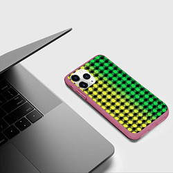 Чехол iPhone 11 Pro матовый Зелёные восьмиугольники и чёрные ромбы, цвет: 3D-малиновый — фото 2