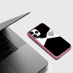 Чехол iPhone 11 Pro матовый Герб рф абстрактные краски, цвет: 3D-малиновый — фото 2