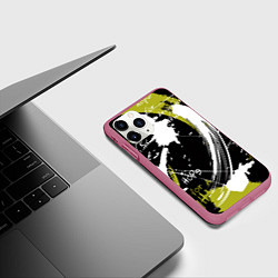 Чехол iPhone 11 Pro матовый Надписи на стене, цвет: 3D-малиновый — фото 2