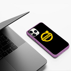 Чехол iPhone 11 Pro матовый Volvo yellow logo, цвет: 3D-фиолетовый — фото 2