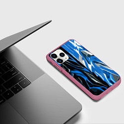 Чехол iPhone 11 Pro матовый Синяя абстракция на чёрно-белом фоне, цвет: 3D-малиновый — фото 2