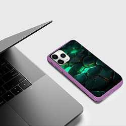 Чехол iPhone 11 Pro матовый Зеленые камни с освещением текстура, цвет: 3D-фиолетовый — фото 2