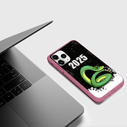 Чехол iPhone 11 Pro матовый Змея - 2025, цвет: 3D-малиновый — фото 2