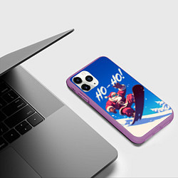 Чехол iPhone 11 Pro матовый Дед Мороз на сноуборде, цвет: 3D-фиолетовый — фото 2