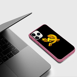 Чехол iPhone 11 Pro матовый СССР серп и молот лого, цвет: 3D-малиновый — фото 2