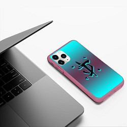 Чехол iPhone 11 Pro матовый Doom gradient logo, цвет: 3D-малиновый — фото 2