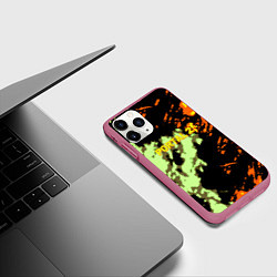Чехол iPhone 11 Pro матовый Portal огненные краски текстура, цвет: 3D-малиновый — фото 2
