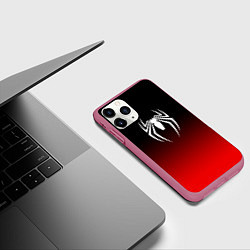 Чехол iPhone 11 Pro матовый Логотип паука и градиент, цвет: 3D-малиновый — фото 2