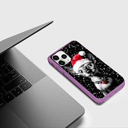 Чехол iPhone 11 Pro матовый Сфинкс в шапке Санты, цвет: 3D-фиолетовый — фото 2