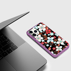 Чехол iPhone 11 Pro матовый Красно-белые цветы на чёрном фоне, цвет: 3D-фиолетовый — фото 2
