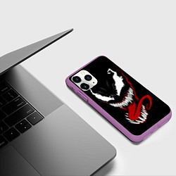 Чехол iPhone 11 Pro матовый Морда Венома с языком, цвет: 3D-фиолетовый — фото 2