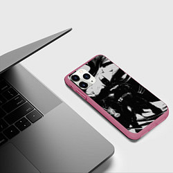 Чехол iPhone 11 Pro матовый Бэтмен - арт, цвет: 3D-малиновый — фото 2