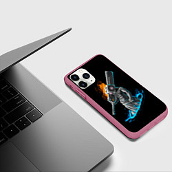 Чехол iPhone 11 Pro матовый Пирамидоголовый из Portal, цвет: 3D-малиновый — фото 2