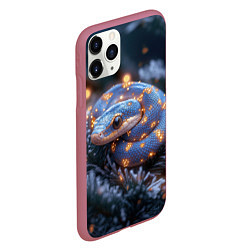 Чехол iPhone 11 Pro матовый Змея с искорками новогодними, цвет: 3D-малиновый — фото 2