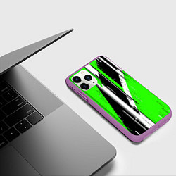 Чехол iPhone 11 Pro матовый Чёрно-белые вертикальные полосы на зелёном фоне, цвет: 3D-фиолетовый — фото 2
