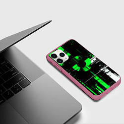 Чехол iPhone 11 Pro матовый Зелёно-белый гранж на чёрном фоне, цвет: 3D-малиновый — фото 2