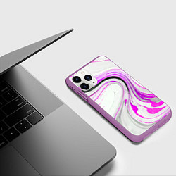 Чехол iPhone 11 Pro матовый Волнистые чёрно-фиолетовые линии на белом фоне, цвет: 3D-фиолетовый — фото 2