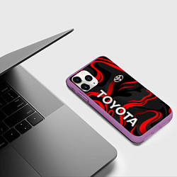 Чехол iPhone 11 Pro матовый Toyota - красные языки пламени, цвет: 3D-фиолетовый — фото 2