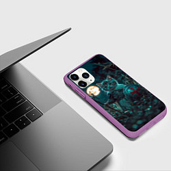 Чехол iPhone 11 Pro матовый Котенок рыцарь с щитом, цвет: 3D-фиолетовый — фото 2
