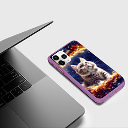 Чехол iPhone 11 Pro матовый Кошка шиншилла в космосе, цвет: 3D-фиолетовый — фото 2