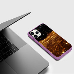 Чехол iPhone 11 Pro матовый Золотистые крупицы на черном, цвет: 3D-фиолетовый — фото 2