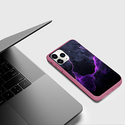 Чехол iPhone 11 Pro матовый Фиолетово-черная объемная текстура, цвет: 3D-малиновый — фото 2