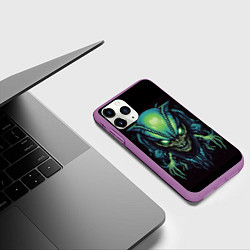 Чехол iPhone 11 Pro матовый Пришелец с большой головой, цвет: 3D-фиолетовый — фото 2