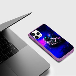 Чехол iPhone 11 Pro матовый Астронавт в пучине, цвет: 3D-фиолетовый — фото 2