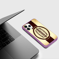 Чехол iPhone 11 Pro матовый Мяч регби на бежевом, цвет: 3D-фиолетовый — фото 2