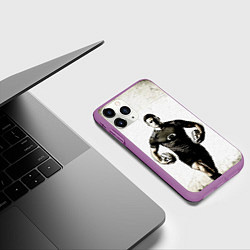 Чехол iPhone 11 Pro матовый Регбист с двумя мячами, цвет: 3D-фиолетовый — фото 2