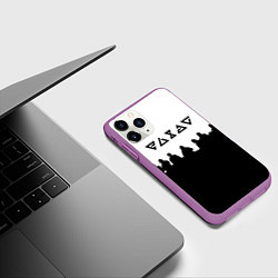 Чехол iPhone 11 Pro матовый Ведьмак силуэты людей, цвет: 3D-фиолетовый — фото 2