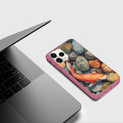 Чехол iPhone 11 Pro матовый Акварельный Кои карп и камушки галька, цвет: 3D-малиновый — фото 2