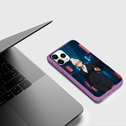 Чехол iPhone 11 Pro матовый Dandadan Seiko в городе с планшетом, цвет: 3D-фиолетовый — фото 2