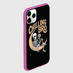 Чехол iPhone 11 Pro матовый Скелет держит ромашку и сидит на полумесяце, цвет: 3D-фиолетовый — фото 2