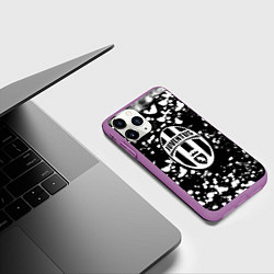 Чехол iPhone 11 Pro матовый Ювентус белые краски текстура, цвет: 3D-фиолетовый — фото 2