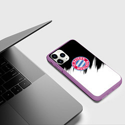 Чехол iPhone 11 Pro матовый Бавария Мюнхен черно белые штрихи, цвет: 3D-фиолетовый — фото 2