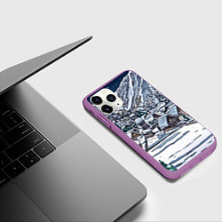 Чехол iPhone 11 Pro матовый Новогодний город у гор, цвет: 3D-фиолетовый — фото 2