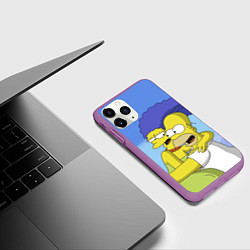 Чехол iPhone 11 Pro матовый Гомер и Мардж, цвет: 3D-фиолетовый — фото 2